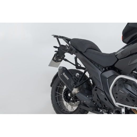 SW MOTECH TRAX ADV ALUMINIUM CASE SYSTEM AKRAPOVIC SILVER. 45/45 L. BMW R 1300 GS (23-).