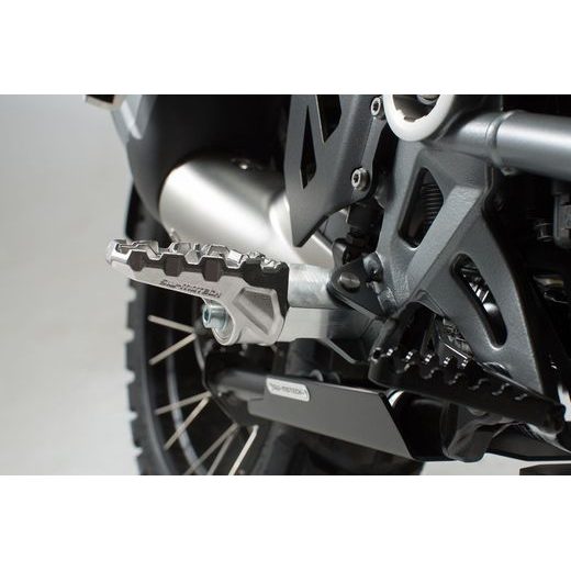 SW MOTECH STUPAČKY EVO PRO: HONDU NC, CROSSRUN.,CROSSTOUR.,SUZUKI SV,V-STROM/XT 650 (17-)