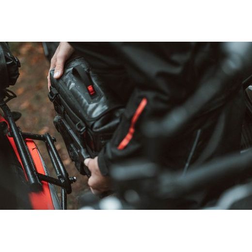 SW MOTECH SYSBAG WP S/S SADA DUCATI MONSTER 821 (17-).