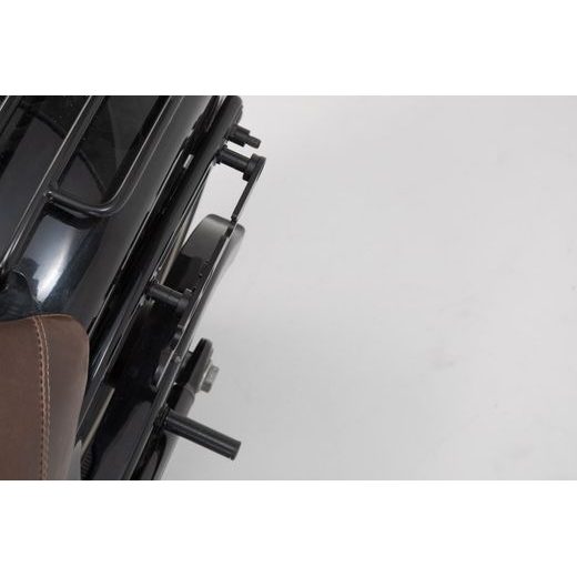 SW MOTECH SLH BOČNÍ NOSIČ VLEVO HARLEY-DAVIDSON SOFTAIL SLIM (12-17).