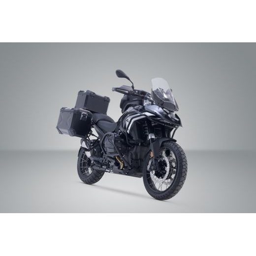 SW MOTECH ADVENTURE SET TRAX ADV BLACK. BMW R 1300 GS (23-). BMW TOP CASE HOLDER.