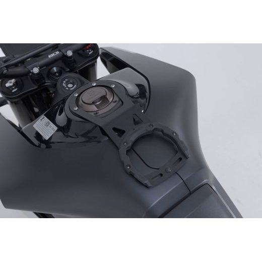 SW MOTECH PRO TANK RING BLACK. HUSQVARNA SVARTPILEN 801 (24-).