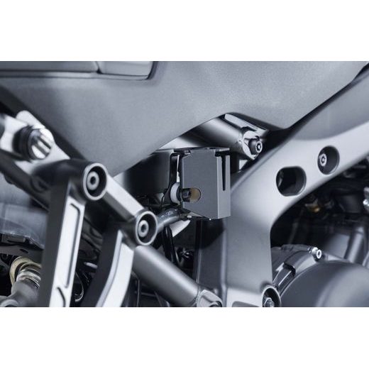 SW MOTECH KRYT NÁDRŽKY BRZDOVÉ KAPALINY YAMAHA TRACER 9 / GT / GT (24-).