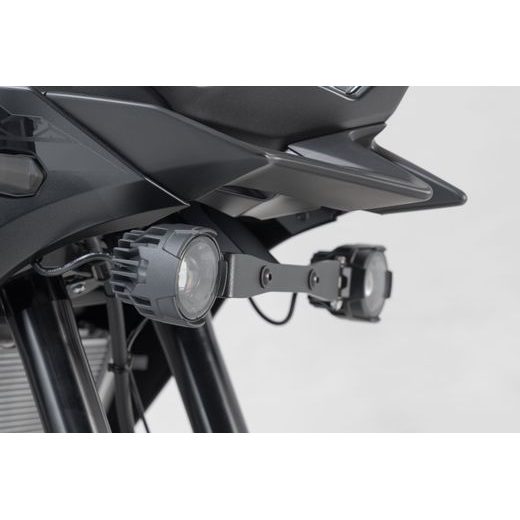 SW MOTECH SADA: MLHOVÁ SVĚTLA KIT DRŽÁKY PRO KAWASAKI VERSYS 650 (21-).