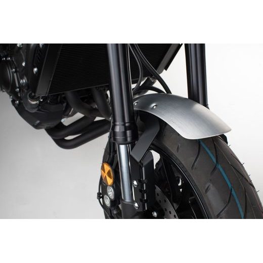 SW MOTECH BLATNÍK PŘEDNÍ, SADA SILVER. YAMAHA XSR900 (15.-), MT-09 / TRACER (13-).