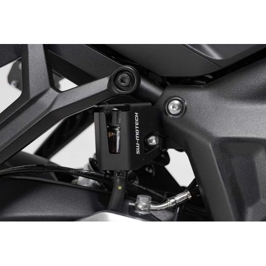 SW MOTECH KRYT NÁDRŽKY BRZDOVÉ KAPALINY TRIUMPH TRIDENT 660 (21-).