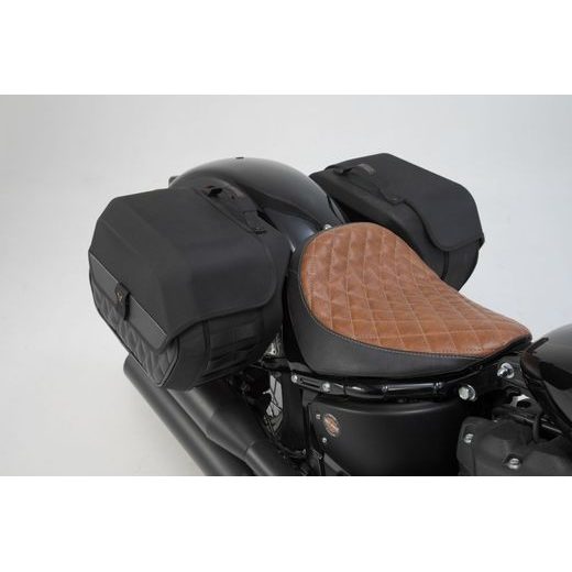 SW MOTECH SADA BOČNÍCH TAŠEK LEGEND GEAR LH HARLEY-DAVIDSON SOFTAIL STREET BOB (17-).