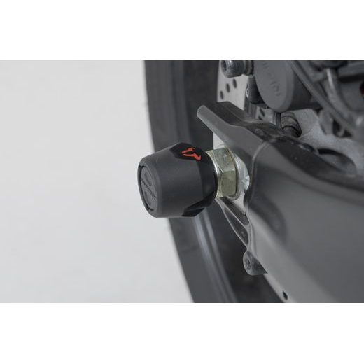 SW MOTECH PADACÍ PROTEKTORY NA ZADNÍ OSU YAMAHA MT-09 (20-).