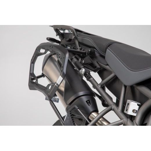 SW MOTECH AERO ABS SADA BOČNÍCH KUFRŮ 2X25 L. TRIUMPH TIGER 800 MODELY (10-).