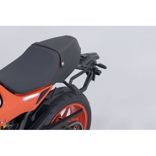 SW MOTECH V-LOC NOSIČ LEVÝ YAMAHA XSR900 (21-), XSR900 GP (23-).