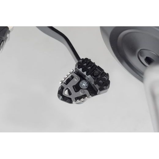 SW MOTECH ROZŠÍŘENÍ BRZDOVÉHO PEDÁLU TRIUMPH TIGER 900 RALLY/PRO, VOGE 650 DSX.