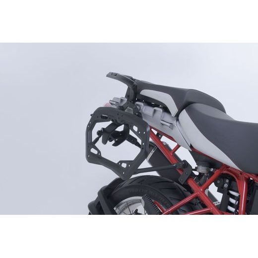 SW MOTECH PRO SIDE CARRIER BLACK. BMW R1200GS (04-12) / ADV (06-13).