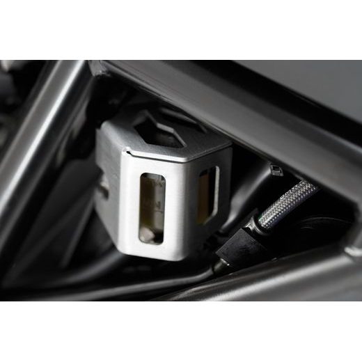 SW MOTECH KRYT NÁDRŽKY ZAD. BRZD PUMPY BMW F700GS (12-) F800GS / ADVENTURE (13-)