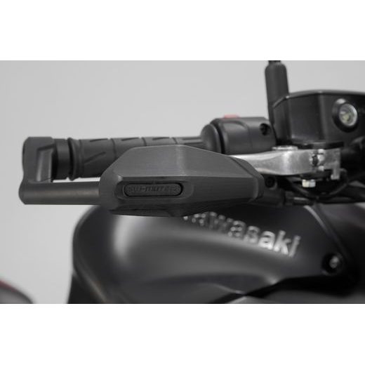 SW MOTECH CHRÁNIČ PÁČEK VČ. DEFLEKTORU PROTI VĚTRU KAWASAKI Z 900 (16-).