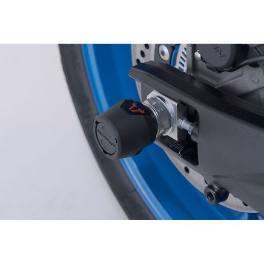 SW MOTECH PADACÍ PROTEKTORY NA ZADNÍ OSU SUZUKI GSX-8S (22-).