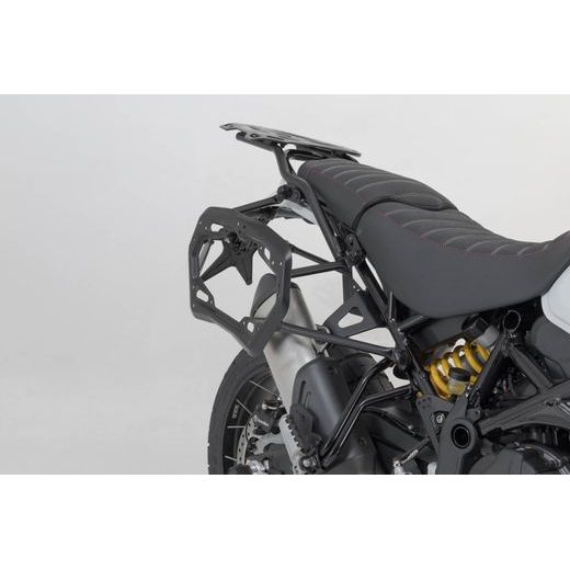SW MOTECH PRO BOČNÍ NOSIČ US MODEL BLACK. DUCATI DESERTX (22-).