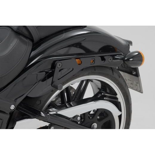 SW MOTECH LEGEND GEAR SIDE BAG SYSTEM LH1/LH1 2X 19,5 L. FATBOY / S, BREAKOUT / S (17-).