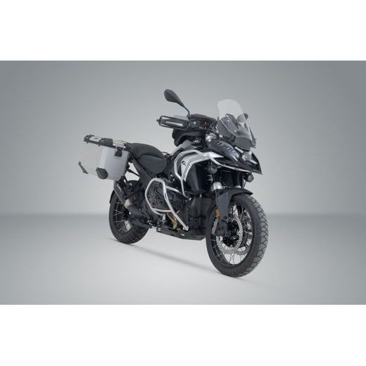 SW MOTECH TRAX ADV ALUMINIUM CASE SYSTEM AKRAPOVIC SILVER. 45/45 L. BMW R 1300 GS (23-).