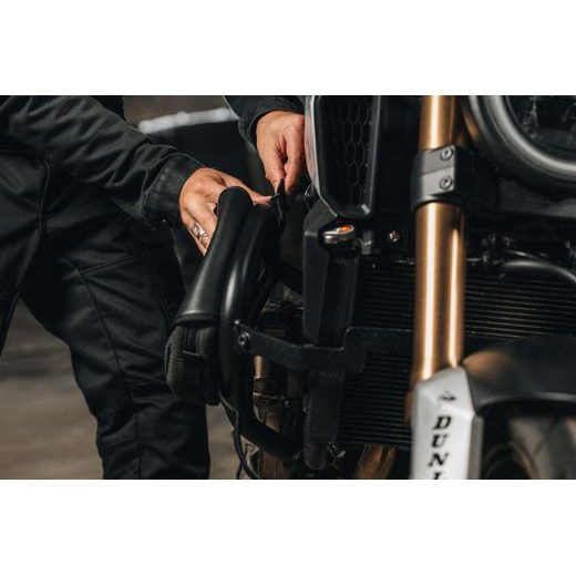 SW MOTECH LEGEND GEAR TAŠKA- TOOL BAG LA9 ČERNÁ 2.5 L.