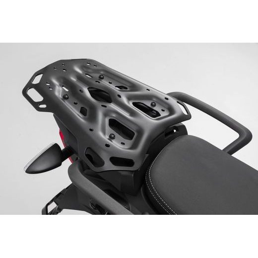 SW MOTECH TOPCASE URBAN ABS ČERNÁ. TRIUMPH TIGER 800 MODELY (10-).