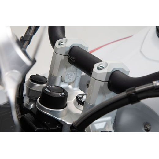 SW MOTECH ZVÝŠENÍ ŘÍDÍTEK 40 MM BMW R1200GS (12-18), R1250GS /ADV.(18-). STŘÍBRNÉ