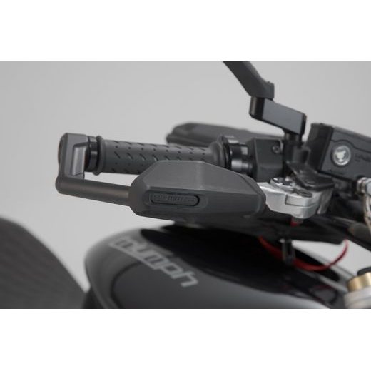 SW MOTECH CHRÁNIČ PÁČEK VČ. DEFLEKTORU PROTI VĚTRUTRIUMPH STREET TRIPLE 675.