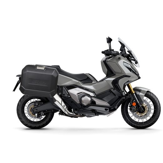 KOMPLETNÍ SADA BOČNÍCH ČERNÝCH HLINÍKOVÝCH KUFRŮ SHAD TERRA BLACK 36L/36L, VČETNĚ MONTÁŽNÍ SADY SHAD HONDA X-ADV 750