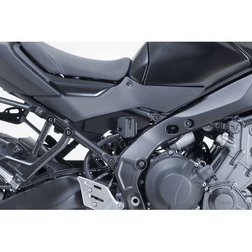 SW MOTECH KRYT NÁDRŽKY BRZDOVÉ KAPALINY YAMAHA TRACER 9 / GT / GT (24-).