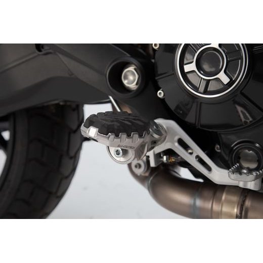 SW MOTECH STUPAČKY EVO PRO: DUCATI MODELS/BENELLI TRK 502X (18-)