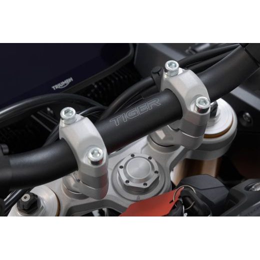 SW MOTECH ZVÝŠENÍ ŘÍDÍTEK H=20 MM. STŘÍBRNÉ TRIUMPH TIGER 900 GT/RALLY PRO.