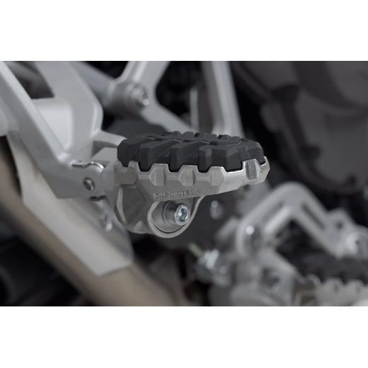 SW MOTECH EVO SUPAČKY SPOLUJEZDCE TRIUMPH TIGER 1200 MODELS (22-).