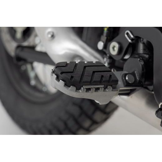 SW MOTECH ION FOOTREST KIT BMW R1200/1250, ROYAL ENFIELD HIMALAYAN.