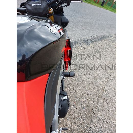 PROTEKTORY NA RÁM ARROW - APRILIA TUONO V4R 1100CCM ´15-X