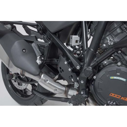 SW MOTECH KRYT ZADNÍ BRZDOVÉ PUMPY KTM 1290 SUPER ADVENTURE (21-)