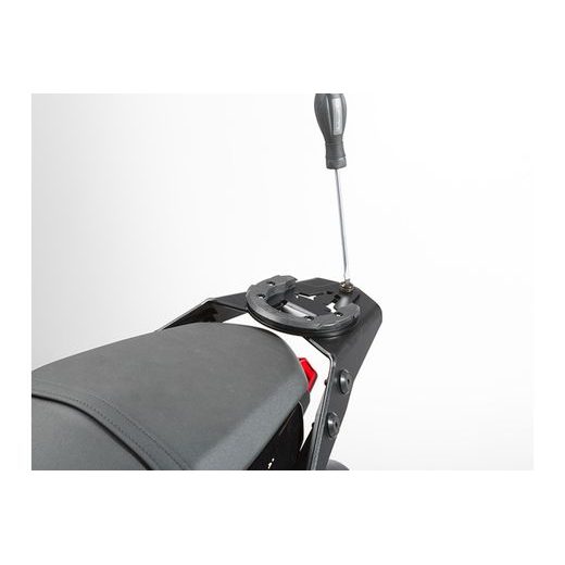 SW MOTECH PODKOVA NA TOP NOSIČ ALU-RACK