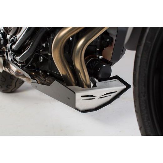 SW MOTECH PŘEDNÍ SPOILER ČERNÁ/STŘÍBRNÁ. MT07/ MT07 TRACER, XSR700 (15-).