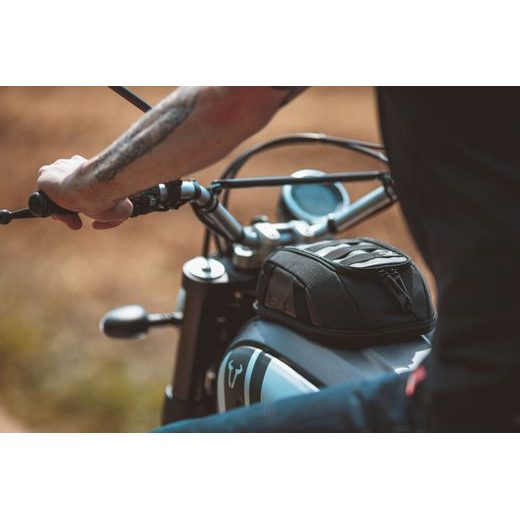 SW MOTECH LEGEND GEAR TANK BAG LT1 3-5,5 L MAGNETICKÝ