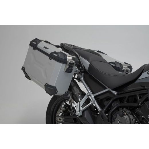 SW MOTECH TRAX ADV ALUMINUM CASE SYSTEM AKRAPOVIC SILVER. 45/37 L. TRIUMPH TIGER 900 (19-2