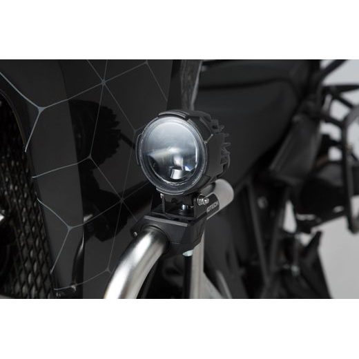 SW MOTECH EVO DÁLKOVÉ SVĚTLO LED SET ČERNÝ S OBJÍMKAMI NA PADACÍ RÁMY