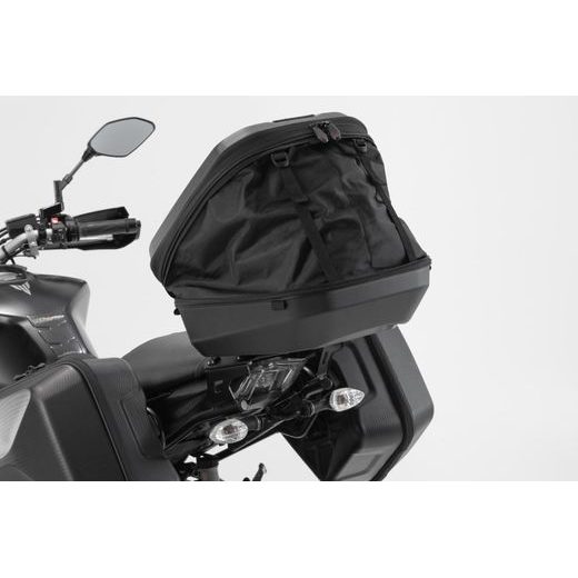 SW MOTECH TOPCASE URBAN ABS ČERNÁ. TRIUMPH TIGER 800 MODELY (10-).