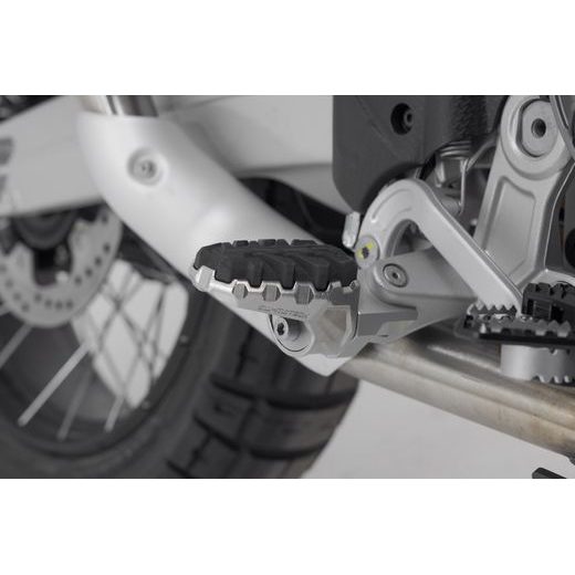 SW MOTECH EVO STUPAČKY KIT YAMAHA TÉNÉRÉ 700 (19-).