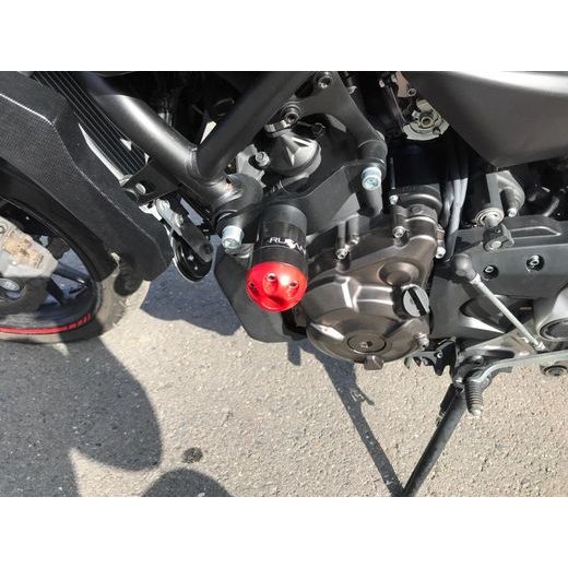 YAMAHA MT-07 R.V. 2015