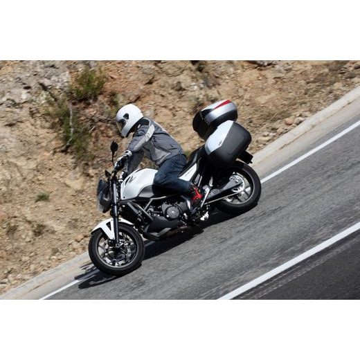 VRCHNÍ KUFR NA MOTORKU SHAD SH50 D0B5000 ČERNÁ