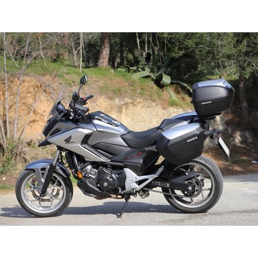 VRCHNÍ KUFR NA MOTORKU SHAD SH40 ALU LOOK D0B40200