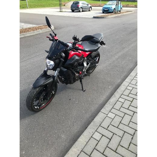YAMAHA MT-07 R.V. 2015