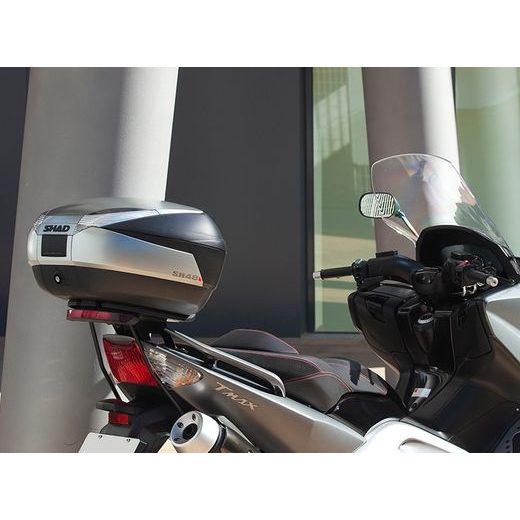 VRCHNÍ KUFR NA MOTORKU SHAD SH48 D0B48406R NOVÝ TITAN S OPĚRKOU, KARBONOVÝ KRYT A ZÁMEK PREMIUM SMART