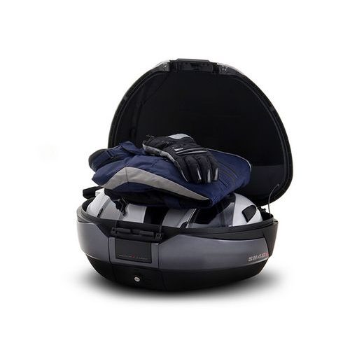 VRCHNÍ KUFR NA MOTORKU SHAD SH48 D0B48306R TMAVĚ ŠEDÝ S OPĚRKOU, KARBONOVÝ KRYT A ZÁMEK PREMIUM SMART