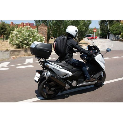 VRCHNÍ KUFR NA MOTORKU SHAD SH40 D0B40100 ČERNÝ