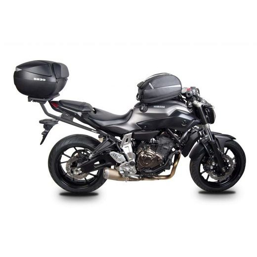 VRCHNÍ KUFR NA MOTORKU SHAD SH39 D0B39106 KARBON