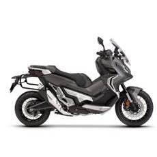 KOMPLETNÁ SADA HLINÍKOVÝCH KUFROV SHAD TERRA, 37 LITROVÝ VRCHNÝ KUFOR, 36/36 LITROVÝ BOČNÉ KUFRE, VRÁTANE MONTÁŽNEJ SADY A PLATNI SHAD HONDA X-ADV 750
